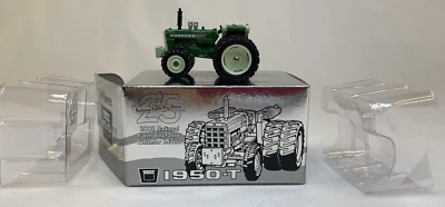 ERTL - Tractor Oliver 1950-T - Salón Nacional de Juguetes de Granja 2002 - Fundido a presión 1/64, nuevo Foto 1 de 4