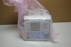 Unused ABB FEEDER PROTECTION RELAY WITH NETWORK REF615 REF615 & COM0037 - Picture 1 of 12