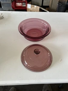 Pyrex Visions Cranberry 1 Quart Casserole Dish With Lid V-31-B - Picture 1 of 3