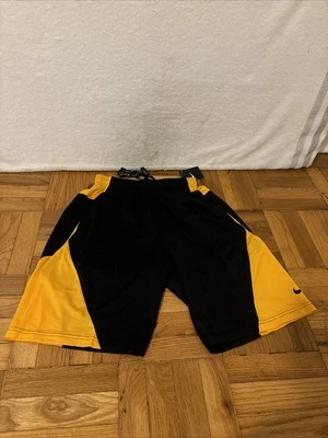 Nike Athletic Gym Black/Gold Pocket Shorts Breathable Sz M RN56323 NWT FREE SHIP - Image 1 of 4