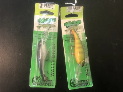 2 Vintage Cotton Cordell Wally Diver Crankbaits 1995 Perch & Silver Black Back - Image 1 of 4