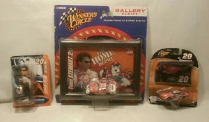 ☆ LOT Nascar Winners Circle 1/64 Tony Stewart 20 Home Depot W/Holo Card & Figure - Picture 1 of 7