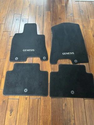 Juego de 4 alfombrillas delanteras y traseras Genesis GV70 genuinas usadas 2022 2023 OEM Foto 1 de 4
