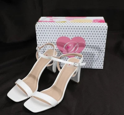 Sandalias Delicious The Vestia charol blanco crema con tiras - para mujer talla 6,5 - nuevas Foto 1 de 4