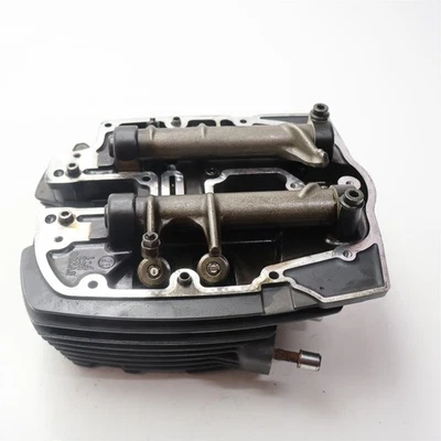 Задняя верхняя часть головки блока цилиндров двигателя 2004-2009 Yamaha Road Star XV1700 - Изображение 1 из 4