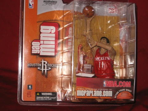 Yao Ming McFarlane 2003 Basketball Figure Series 5 Rockets Red SKyhook NIB Cover