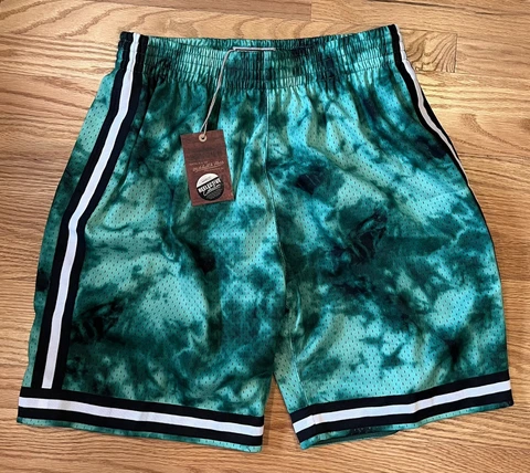 Boston Celtics Mitchell & Ness Galaxy Swingman Shorts Reflective Green Size XL Cover
