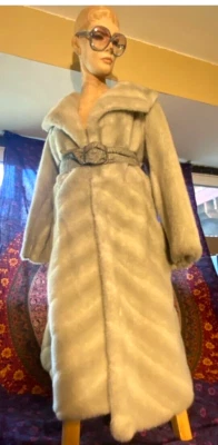 Vintage Esprit by North Bay Faux Fur Coat – White Women’s 1970s Belted M - Image 1 of 4