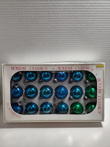 Vintage Pyramid 18 Decorative Glass Balls Christmas Tree Ornaments GREEN & BLUE - Picture 1 of 1