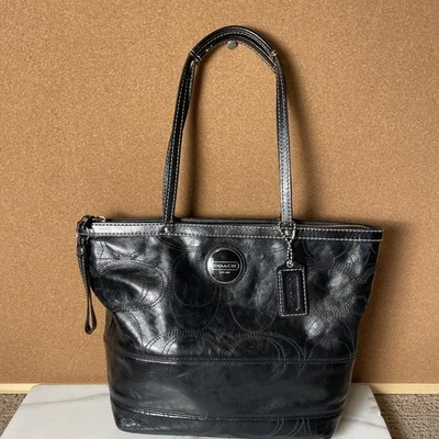 Bolso de Mano Coach Signature Lona Cuero Mediano Negro Cremallera Superior F15142 Foto 1 de 4