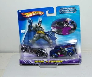 Hot Wheels 2 PC Set Batman Batmobile VS Catwoman - Diecast NOC NEU SEALED - Bild 1 von 3