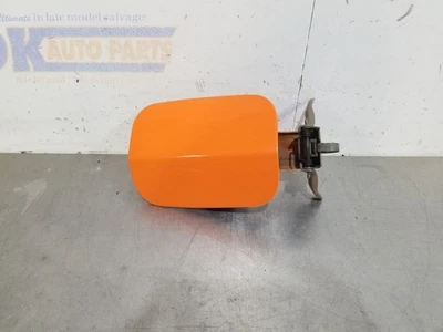 Dodge Charger SRT 14 2014 puerta de llenado de combustible naranja Foto 1 de 4