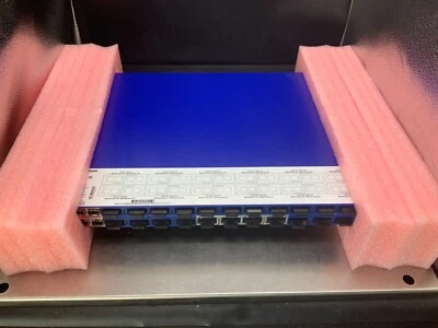 Interruptor modular de montaje en rack Belden-Hirschmann Mach 1030 Foto 1 de 4