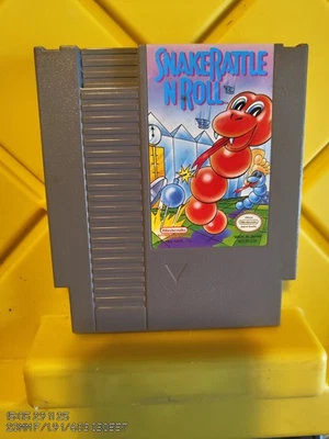 Snake Rattle 'n' Roll (Nintendo Entertainment System, 1991) NES Cartridge Only - Image 1 of 2