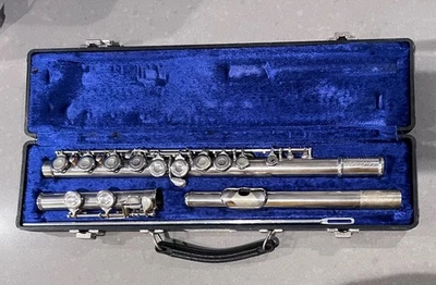 F.E. Flauta Embajador Olds and Sons con Estuche Vintage Usada (18223) Foto 1 de 4