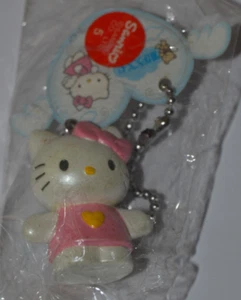 Nuevo en Paquete De Colección Sanrio 1999 Hello Kitty Angel Charm Alas Rosa Llavero Llavero Mascota - Imagen 1 de 6