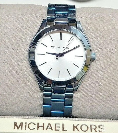 Reloj para mujer Michael Kors MK3674 Runway esfera plateada azul acero inoxidable Foto 1 de 1