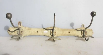 Antiguo abrigo de madera estante sombrero de hierro ganchos madera antigua vintage francés 24" W Foto 1 de 4