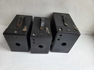 3 fotocamere vintage Kodak n.2 Brownie non testate - Foto 1 di 6