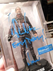 Walking Dead Negan Signed McFar;ane Action Figure ImageComic Jeffrey Dean Morgan - Picture 1 of 2