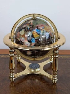 Rotating gemstone globe on brass stand with compass, mother-of-pearl black, 23cm - Picture 1 of 18
