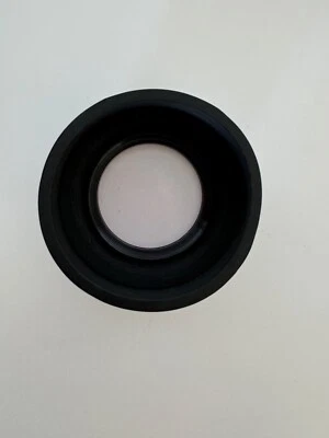 MINOLTA 1B Skylight FILTER LENS and HOYA Collapsible Rubber Hood - Image 1 of 4