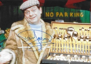 Actors - David Jason - Hand Signed 12x8 Inch Photograph - OFAH - COA - Picture 1 of 1
