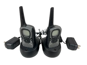 2 Two-Way Radios Walkie Talkies Radio Shack 21-1914 w/chargers - Tested and work - Zdjęcie 1 z 6