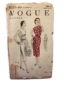Vintage 1954 VOGUE sewing pattern - Factory Cut 8 pieces # 8331 Very Easy Dress - Picture 1 of 5