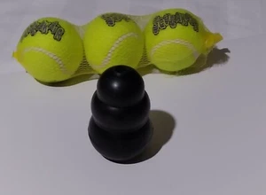 KONG Extreme schwarz Hund Kauspielzeug - Medium & 3er Pack Kong Quietsch Luftbälle NEU - Bild 1 von 10