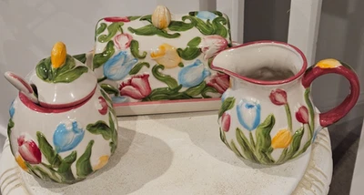 Juego de crema azucarero plato de mantequilla floral figurativo Temp-tations de Tara Tulip Foto 1 de 4