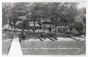 RPPC~ESCENA EN VANS BEACH LODGE, EN EL LAGO~PAYNESVILLE, MN - Imagen 1 de 1