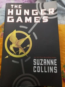 The Hunger Games Ser.: The Hunger Games (Hunger Games, Book One) by Suzanne... - Bild 1 von 4