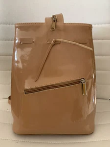 Vintage LaGriffe Paris Beige Patent Leather Backpack Excellent Condition! - Picture 1 of 12