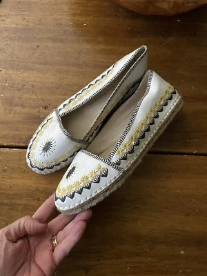 Mocasín boho House of Harlow Kole de cuero plano 36,5 bordado Foto 1 de 4