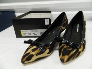 Donald J Pliner Kitten Heel Black Leopard Fabric Patent Leather Suede 7M Shoes - Picture 1 of 15