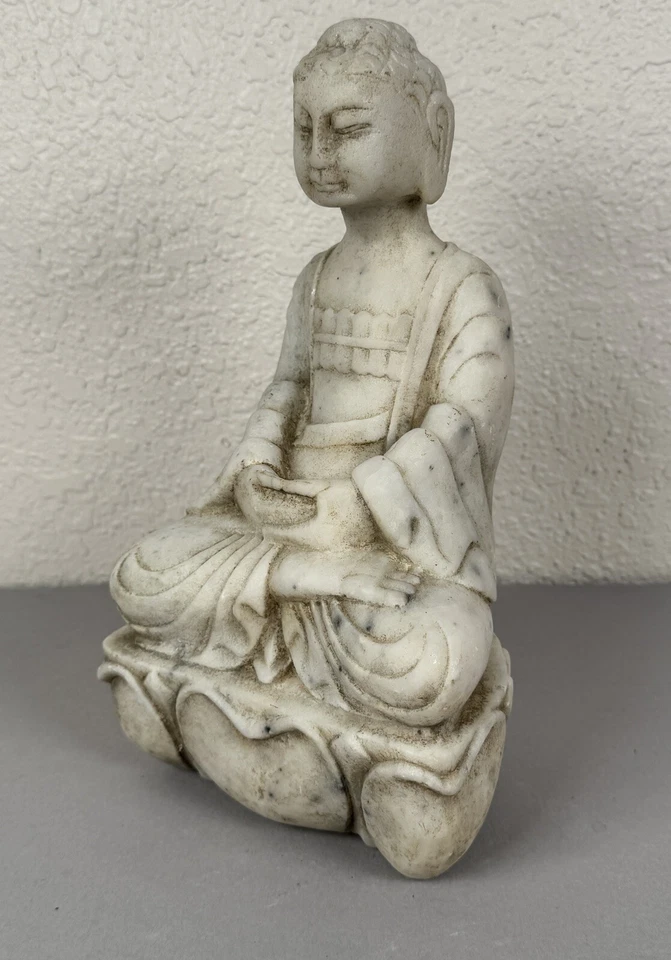 ANTIGUA FIGURA DE BUDA SENTADA DE MÁRMOL ESTATUA TAILANDESA BIRMANA DEL SUDESTE ASIÁTICO SIGLO XIX. Foto 1 de 4