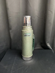 Vintage USA Made Aladdin Stanley Thermos Green 1 Quart - Picture 1 of 7