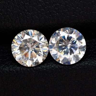1.45 Ct   [2Pcs Pair]  Brilliant Round (Diamond Cut) 5.9 MM White Moissanite - Image 1 of 4