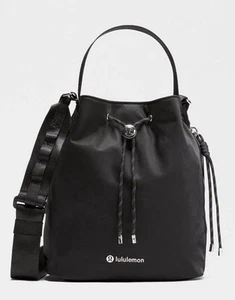 Bandolera Lululemon Bucket con cordón 5L negra - Imagen 1 de 6