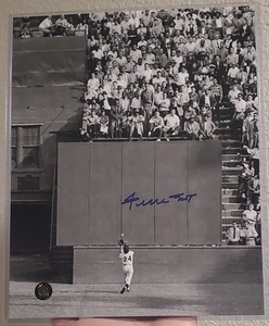 WILLIE MAYS SIGNED AUTOGRAPH AUTO 8x10 PHOTO SAN FRANCISCO GIANTS SAY HEY HOLO - Picture 1 of 2