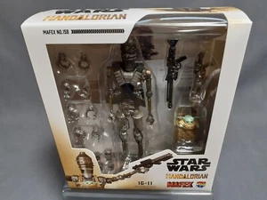 MAFEX Star Wars Mafex No 158 IG 11 The Mandalorian Medicom Toy NEW - Picture 1 of 5