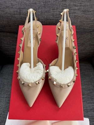 Zapatos de salón Valentino Garavani tacón cuero tachonado rosa beige EU35.5/US5.5 110467c Foto 1 de 4