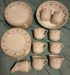 Vintage Noritake Heather Pattern Fine China silver edges, 26 Pcs, 8 settings - Picture 1 of 2