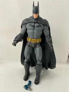 DC DIRECT COMICS COLLECTIBLES ARKHAM CITY SERIES 3 BATMAN ACTION FIGURE - Picture 1 of 5