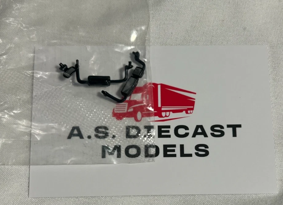 Corgi Modern Truck Heavy Haulage DAF CF / Foden Alpha Black Mirrors 1/50 - Image 1 of 1