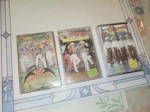 El Vampiro Y Sus Fantasmas Lote De 3 Cassettes Originales Norteno Musica... - Imagen 1 de 6