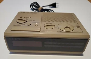Sony Dream Machine FM/AM Digital Alarm Clock Radio ICF-C2W 2.A4 - Picture 1 of 2