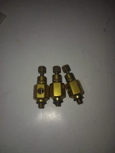 NEW LOT OF 3 GENUINE MNV-1K NEEDLE VALVES - Picture 1 of 10