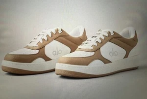 NUEVO ALO Yoga Modo Recuperación Zapatilla Grava/Blanco Hombre’s 10.5/Mujer’s 12.0 - Imagen 1 de 5